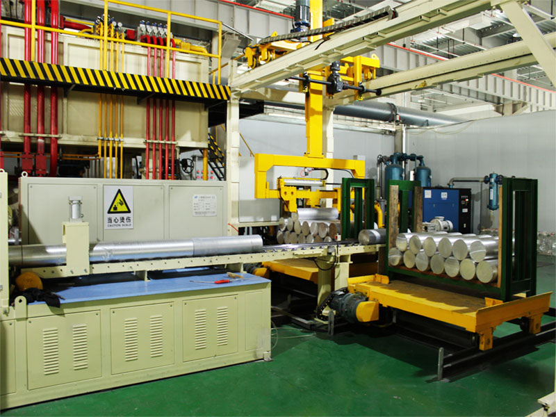 Hot extrusion equipment