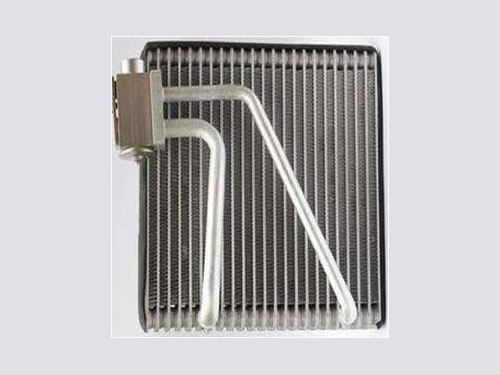 Automobile air conditioning evaporator